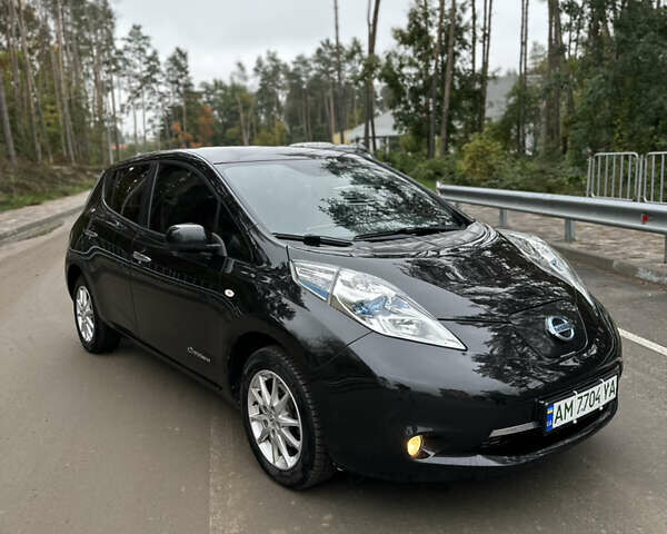 Чорний Ніссан Ліф, об'ємом двигуна 0 л та пробігом 150 тис. км за 7400 $, фото 1 на Automoto.ua