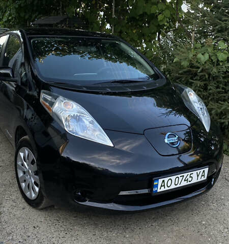 Черный Ниссан Лиф, объемом двигателя 0 л и пробегом 100 тыс. км за 7200 $, фото 1 на Automoto.ua