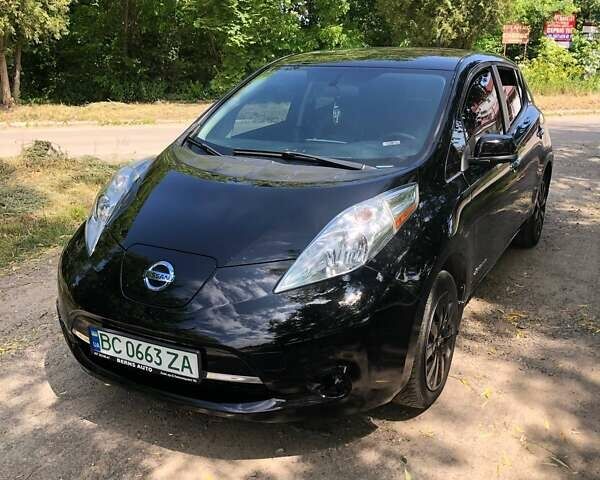 Чорний Ніссан Ліф, об'ємом двигуна 0 л та пробігом 133 тис. км за 8650 $, фото 1 на Automoto.ua