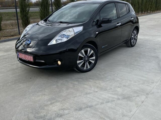 Черный Ниссан Лиф, объемом двигателя 0 л и пробегом 186 тыс. км за 6950 $, фото 1 на Automoto.ua