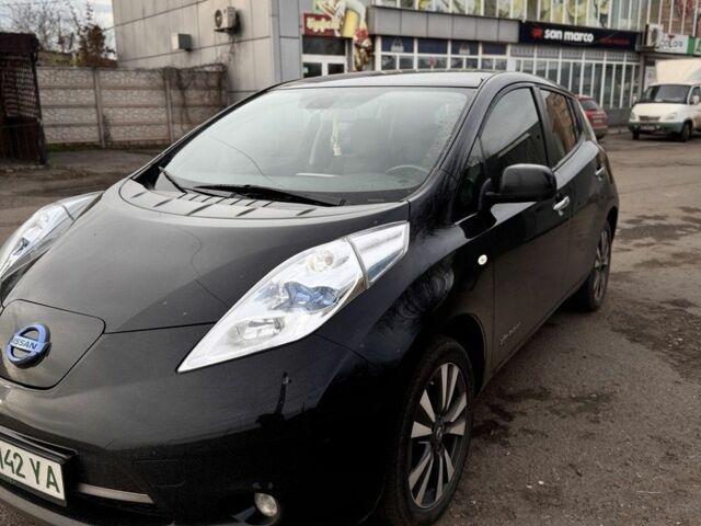 Черный Ниссан Лиф, объемом двигателя 0 л и пробегом 132 тыс. км за 8088 $, фото 1 на Automoto.ua