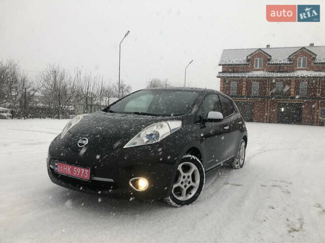 Черный Ниссан Лиф, объемом двигателя 0 л и пробегом 139 тыс. км за 6900 $, фото 1 на Automoto.ua