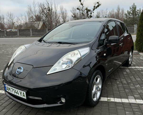 Чорний Ніссан Ліф, об'ємом двигуна 0 л та пробігом 95 тис. км за 7200 $, фото 1 на Automoto.ua