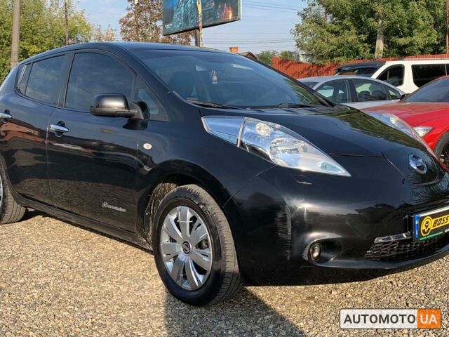 Чорний Ніссан Ліф, об'ємом двигуна 24 л та пробігом 128 тис. км за 6400 $, фото 1 на Automoto.ua