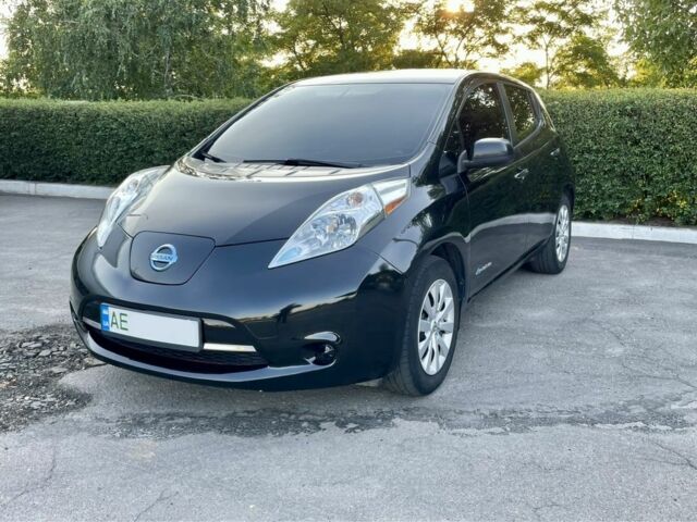 Черный Ниссан Лиф, объемом двигателя 0 л и пробегом 170 тыс. км за 4300 $, фото 1 на Automoto.ua