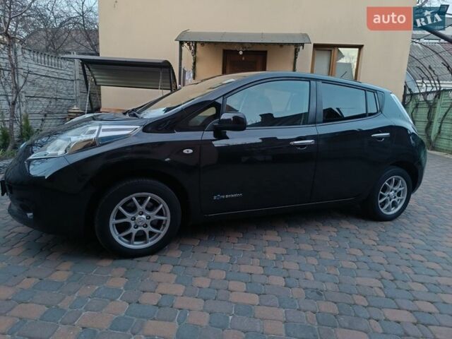 Чорний Ніссан Ліф, об'ємом двигуна 0 л та пробігом 112 тис. км за 6450 $, фото 1 на Automoto.ua