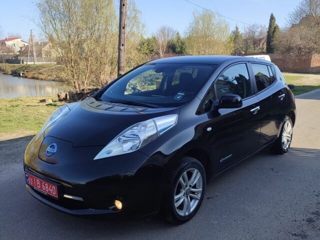 Чорний Ніссан Ліф, об'ємом двигуна 0 л та пробігом 170 тис. км за 6100 $, фото 1 на Automoto.ua