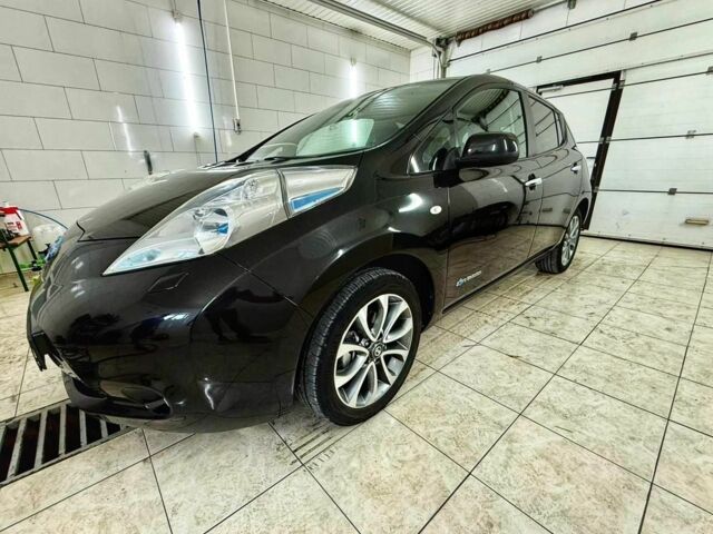 Чорний Ніссан Ліф, об'ємом двигуна 0 л та пробігом 130 тис. км за 6099 $, фото 1 на Automoto.ua