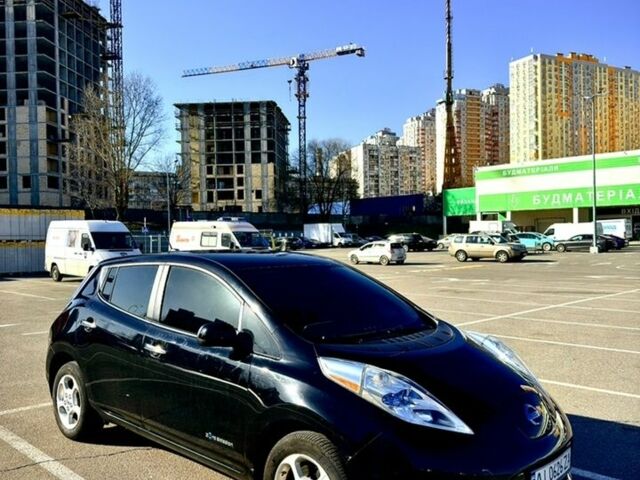 Черный Ниссан Лиф, объемом двигателя 0 л и пробегом 180 тыс. км за 5900 $, фото 1 на Automoto.ua