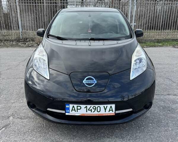 Черный Ниссан Лиф, объемом двигателя 0 л и пробегом 130 тыс. км за 6600 $, фото 1 на Automoto.ua