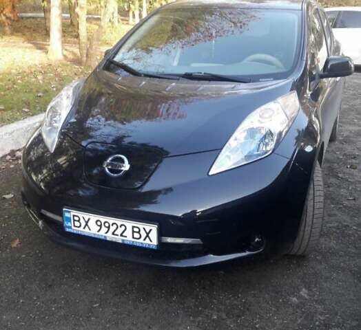 Черный Ниссан Лиф, объемом двигателя 0 л и пробегом 80 тыс. км за 10800 $, фото 1 на Automoto.ua