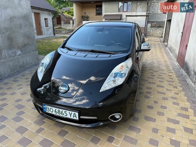 Черный Ниссан Лиф, объемом двигателя 0 л и пробегом 210 тыс. км за 6800 $, фото 1 на Automoto.ua