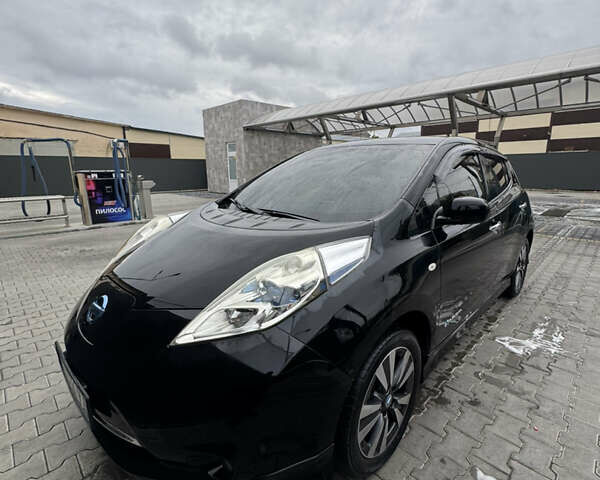 Чорний Ніссан Ліф, об'ємом двигуна 0 л та пробігом 95 тис. км за 7000 $, фото 1 на Automoto.ua