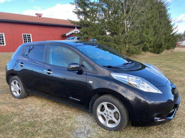 Чорний Ніссан Ліф, об'ємом двигуна 0 л та пробігом 75 тис. км за 4300 $, фото 1 на Automoto.ua