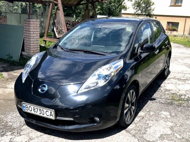Чорний Ніссан Ліф, об'ємом двигуна 0 л та пробігом 107 тис. км за 6800 $, фото 1 на Automoto.ua