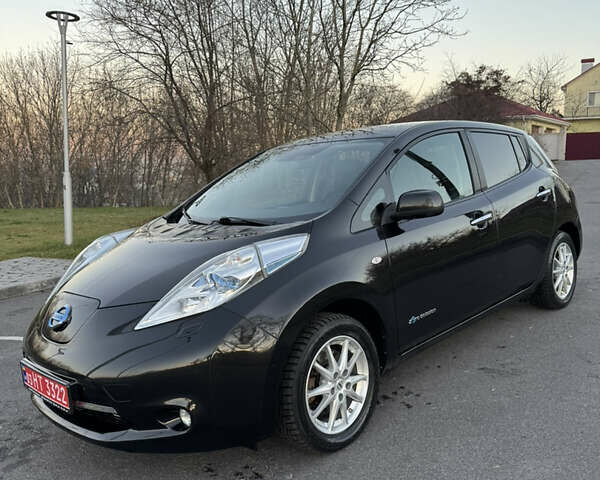 Чорний Ніссан Ліф, об'ємом двигуна 0 л та пробігом 120 тис. км за 7500 $, фото 1 на Automoto.ua