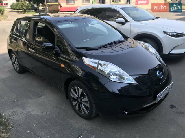 Черный Ниссан Лиф, объемом двигателя 0 л и пробегом 99 тыс. км за 7999 $, фото 1 на Automoto.ua