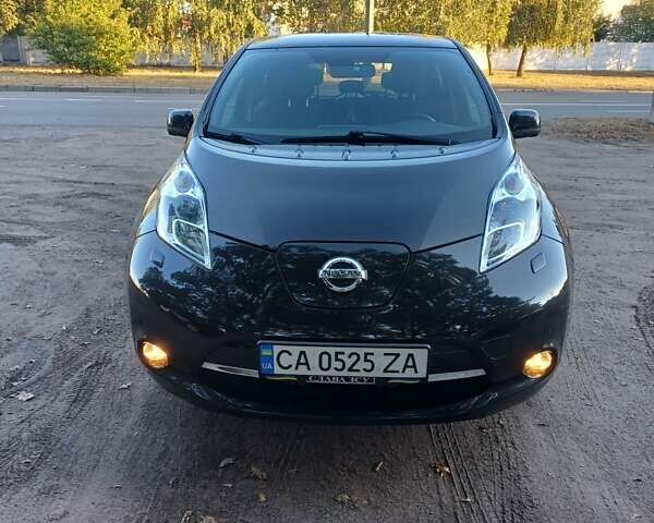 Черный Ниссан Лиф, объемом двигателя 0 л и пробегом 89 тыс. км за 8150 $, фото 1 на Automoto.ua