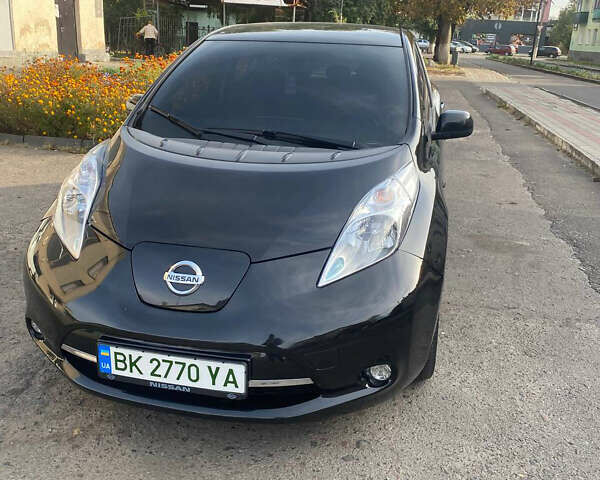 Чорний Ніссан Ліф, об'ємом двигуна 0 л та пробігом 149 тис. км за 6500 $, фото 1 на Automoto.ua