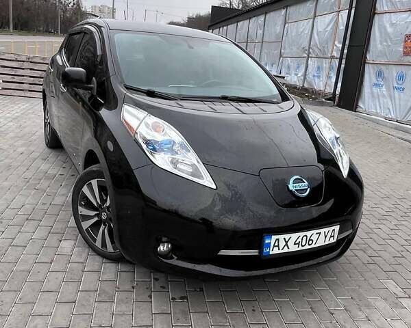 Черный Ниссан Лиф, объемом двигателя 0 л и пробегом 115 тыс. км за 7799 $, фото 1 на Automoto.ua