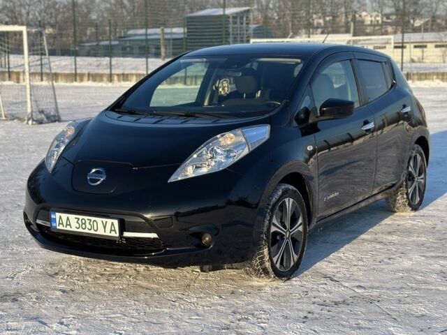 Черный Ниссан Лиф, объемом двигателя 0 л и пробегом 98 тыс. км за 5800 $, фото 1 на Automoto.ua