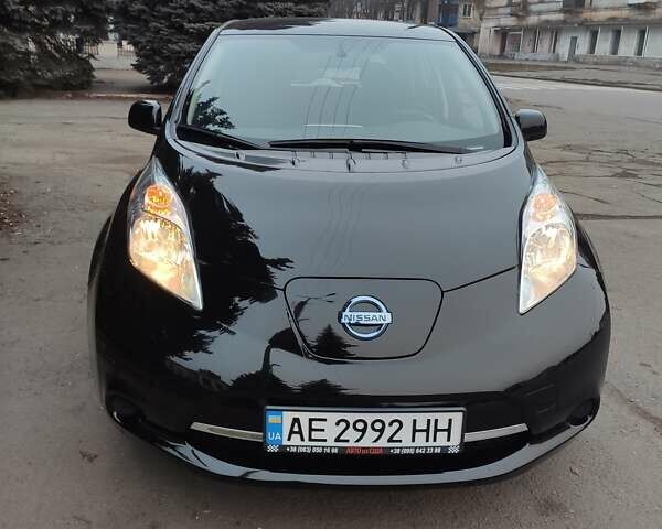 Черный Ниссан Лиф, объемом двигателя 0 л и пробегом 139 тыс. км за 7600 $, фото 1 на Automoto.ua