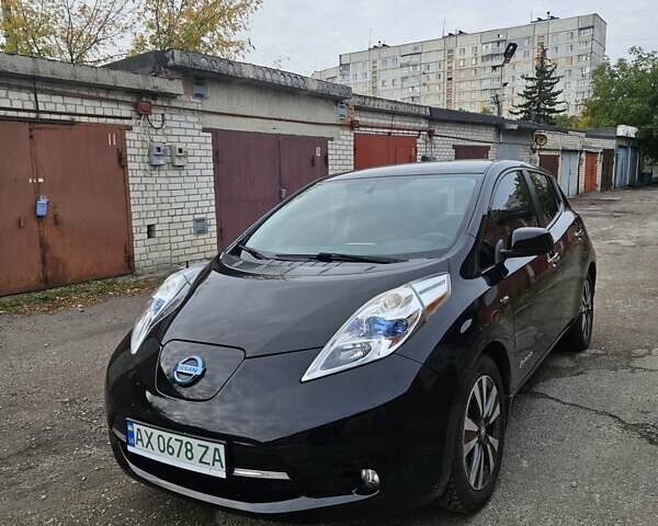 Черный Ниссан Лиф, объемом двигателя 0 л и пробегом 82 тыс. км за 7800 $, фото 1 на Automoto.ua