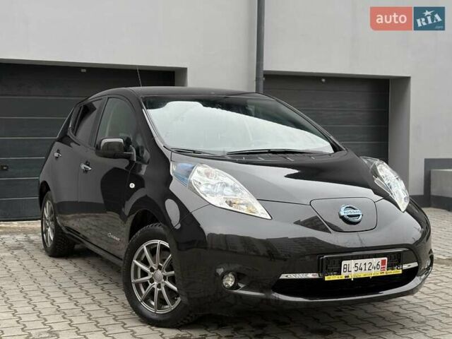 Черный Ниссан Лиф, объемом двигателя 0 л и пробегом 120 тыс. км за 6500 $, фото 1 на Automoto.ua
