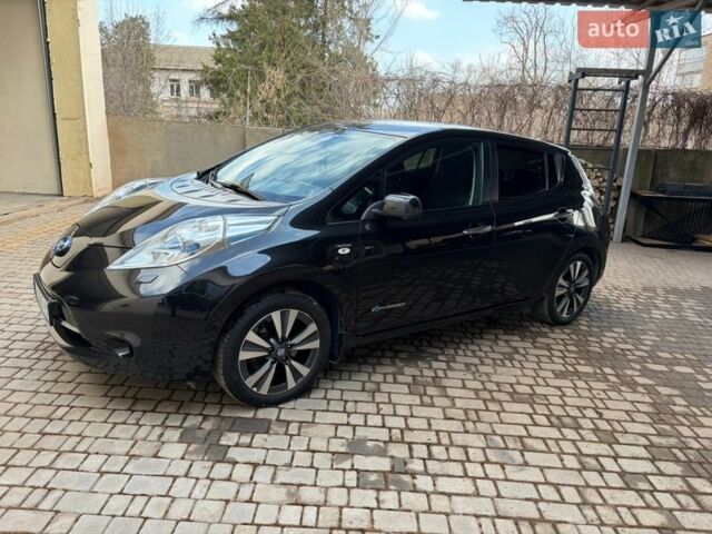 Чорний Ніссан Ліф, об'ємом двигуна 0 л та пробігом 159 тис. км за 7950 $, фото 1 на Automoto.ua