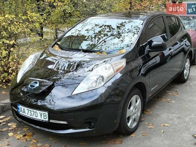Чорний Ніссан Ліф, об'ємом двигуна 0 л та пробігом 73 тис. км за 10000 $, фото 1 на Automoto.ua