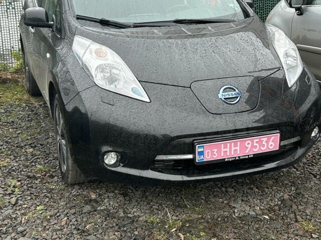 Черный Ниссан Лиф, объемом двигателя 0 л и пробегом 87 тыс. км за 6800 $, фото 1 на Automoto.ua