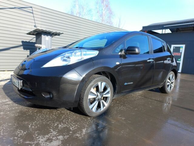 Черный Ниссан Лиф, объемом двигателя 0 л и пробегом 118 тыс. км за 8999 $, фото 1 на Automoto.ua