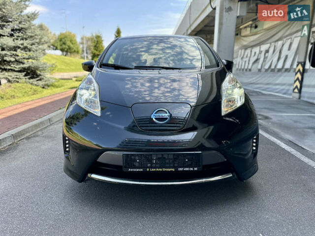 Черный Ниссан Лиф, объемом двигателя 0 л и пробегом 72 тыс. км за 8500 $, фото 1 на Automoto.ua
