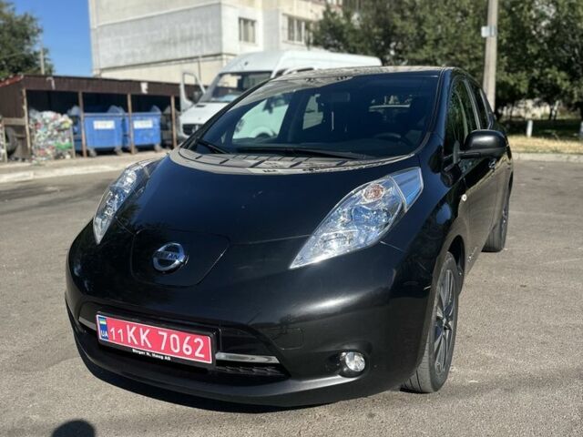 Черный Ниссан Лиф, объемом двигателя 0 л и пробегом 192 тыс. км за 8000 $, фото 1 на Automoto.ua