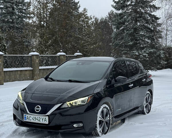 Чорний Ніссан Ліф, об'ємом двигуна 0 л та пробігом 150 тис. км за 11500 $, фото 1 на Automoto.ua