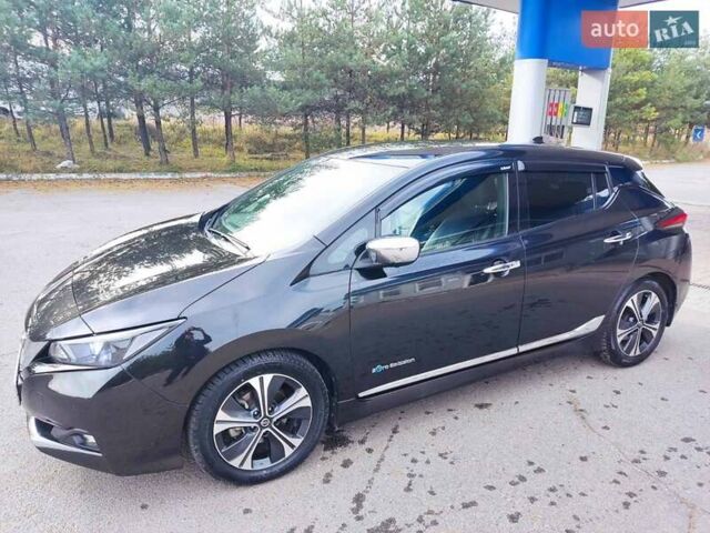 Чорний Ніссан Ліф, об'ємом двигуна 0 л та пробігом 155 тис. км за 12500 $, фото 1 на Automoto.ua