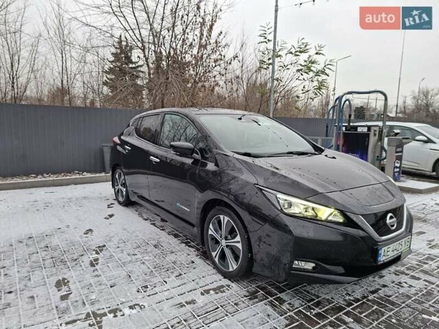 Черный Ниссан Лиф, объемом двигателя 0 л и пробегом 140 тыс. км за 13200 $, фото 1 на Automoto.ua