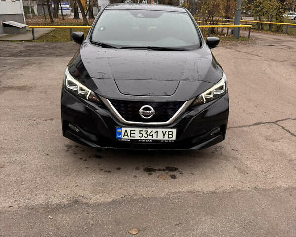 Чорний Ніссан Ліф, об'ємом двигуна 0 л та пробігом 146 тис. км за 13300 $, фото 1 на Automoto.ua