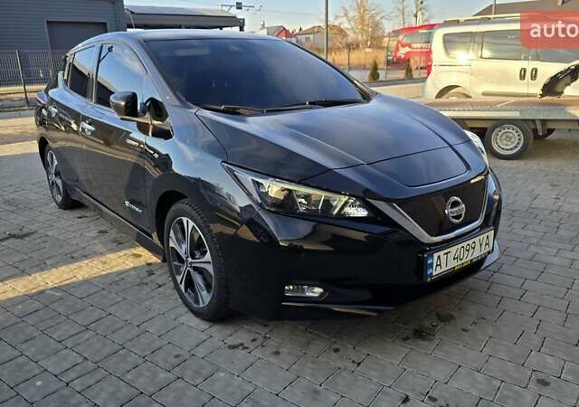 Чорний Ніссан Ліф, об'ємом двигуна 0 л та пробігом 153 тис. км за 14400 $, фото 1 на Automoto.ua