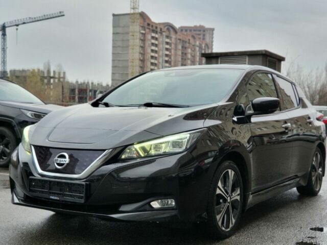 Черный Ниссан Лиф, объемом двигателя 0 л и пробегом 87 тыс. км за 12900 $, фото 1 на Automoto.ua