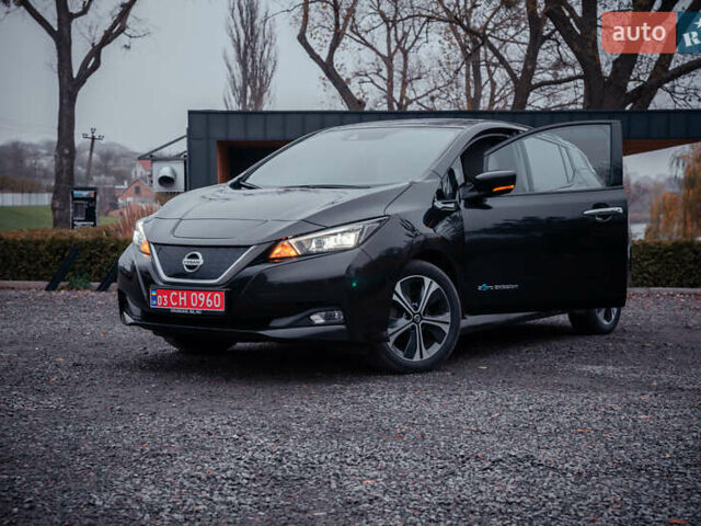 Черный Ниссан Лиф, объемом двигателя 0 л и пробегом 89 тыс. км за 13350 $, фото 1 на Automoto.ua