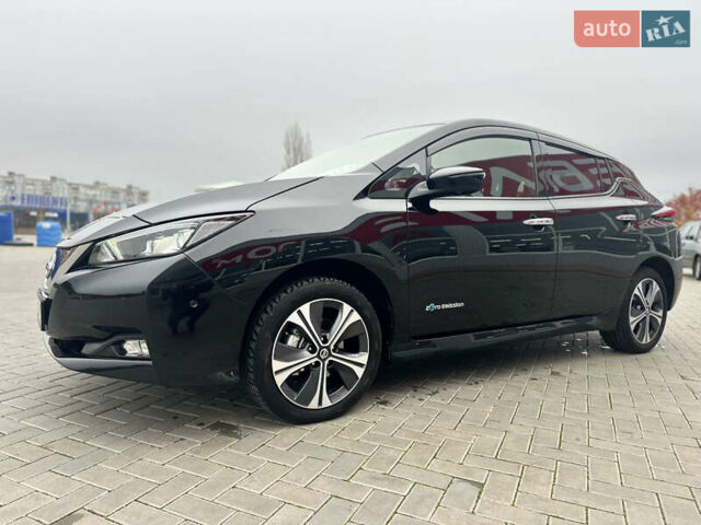 Черный Ниссан Лиф, объемом двигателя 0 л и пробегом 82 тыс. км за 11855 $, фото 1 на Automoto.ua