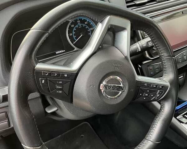 Черный Ниссан Лиф, объемом двигателя 0 л и пробегом 105 тыс. км за 12200 $, фото 1 на Automoto.ua