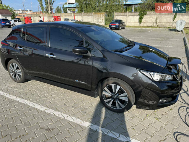 Чорний Ніссан Ліф, об'ємом двигуна 0 л та пробігом 80 тис. км за 13800 $, фото 1 на Automoto.ua