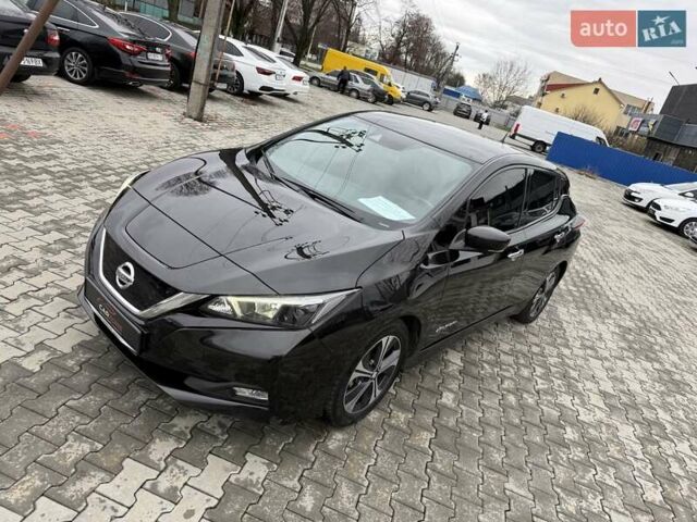 Черный Ниссан Лиф, объемом двигателя 0 л и пробегом 160 тыс. км за 11500 $, фото 1 на Automoto.ua