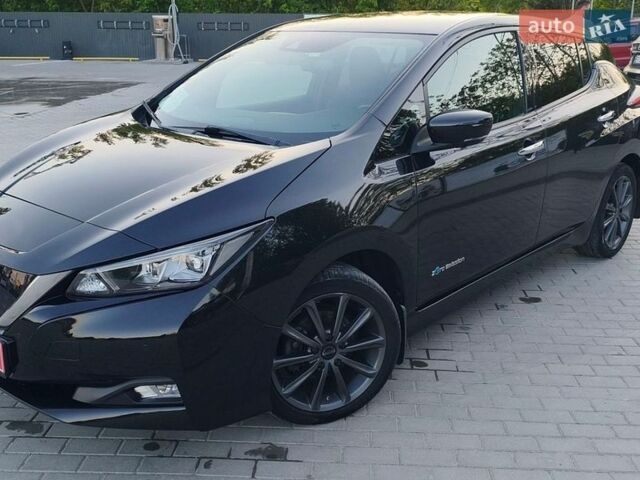 Черный Ниссан Лиф, объемом двигателя 0 л и пробегом 114 тыс. км за 12700 $, фото 1 на Automoto.ua
