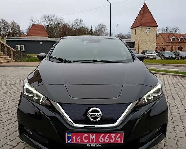 Черный Ниссан Лиф, объемом двигателя 0 л и пробегом 133 тыс. км за 12500 $, фото 1 на Automoto.ua