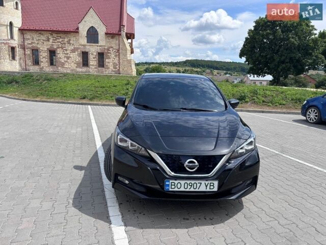 Черный Ниссан Лиф, объемом двигателя 0 л и пробегом 155 тыс. км за 9700 $, фото 1 на Automoto.ua
