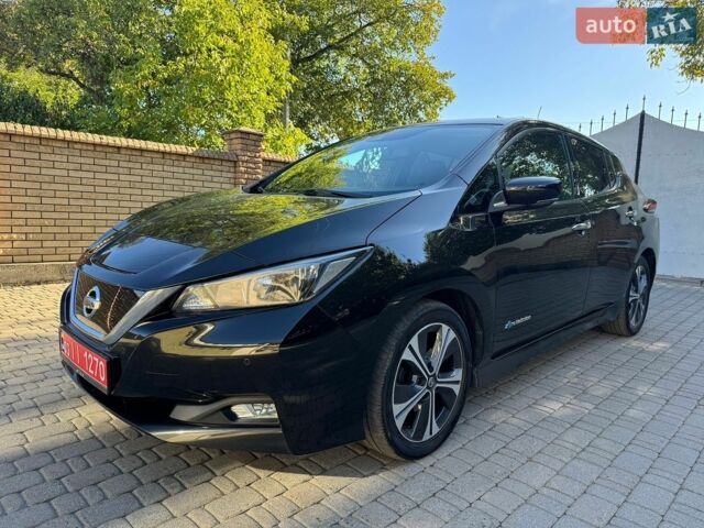 Черный Ниссан Лиф, объемом двигателя 0 л и пробегом 97 тыс. км за 13200 $, фото 1 на Automoto.ua