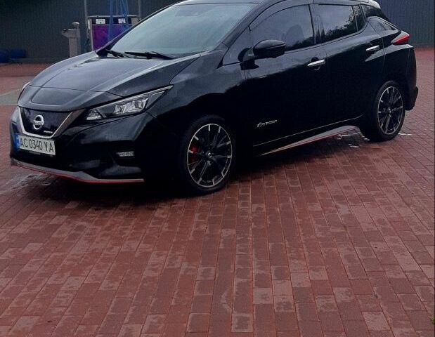 Чорний Ніссан Ліф, об'ємом двигуна 0 л та пробігом 151 тис. км за 11555 $, фото 1 на Automoto.ua